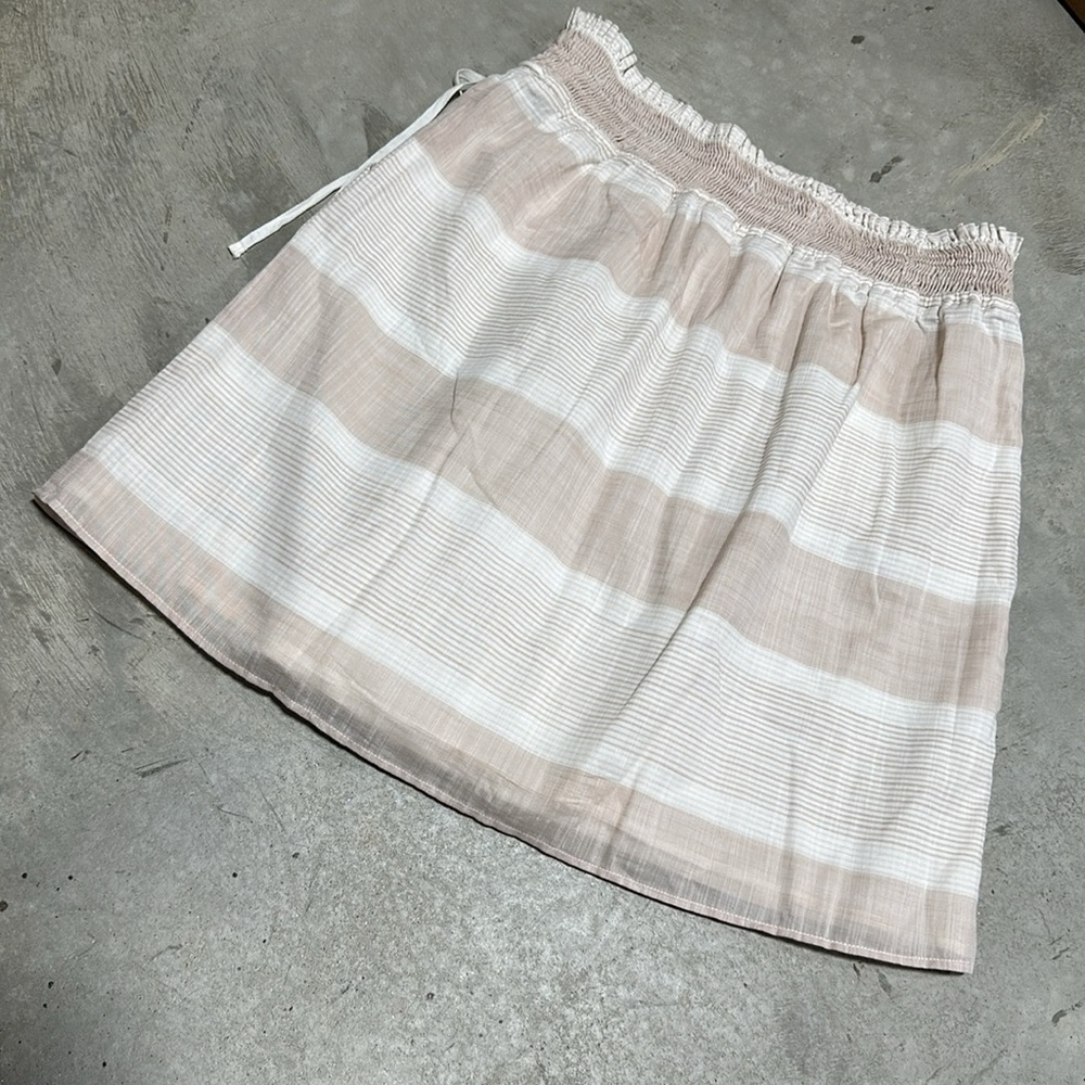 Banana Republic Ruffle Skirts for Women / Size 4 / box 2-16 - Picture 5 of 8